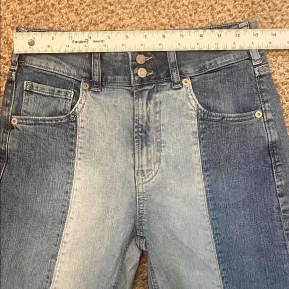 GAP Ladies HighRise Stride Patch Med Indigo Flare Wide Leg Jeans Raw Hem 26/2P - Picture 11 of 14